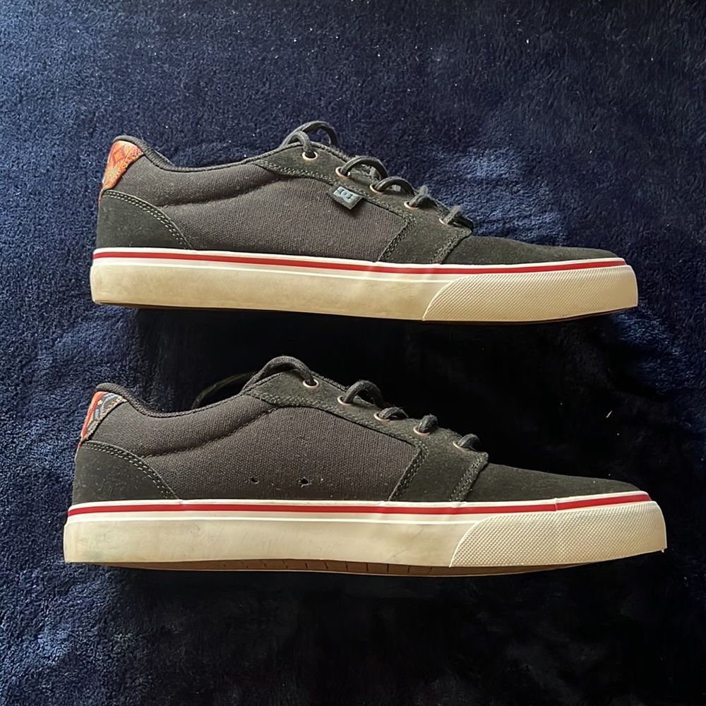 Black/Multicolor DC Anvil SE Skateboarding Shoes (Size 10.5) - Picture 4 of 6